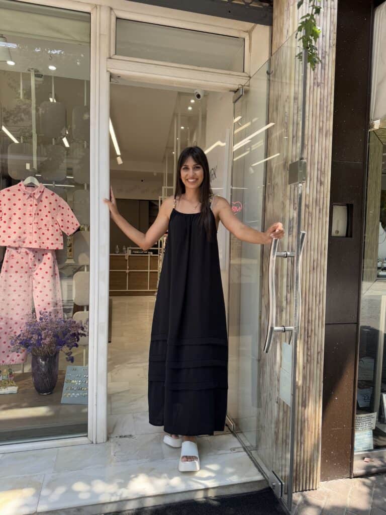 Φόρεμα μαύρο Φόρεμα με χάντρες