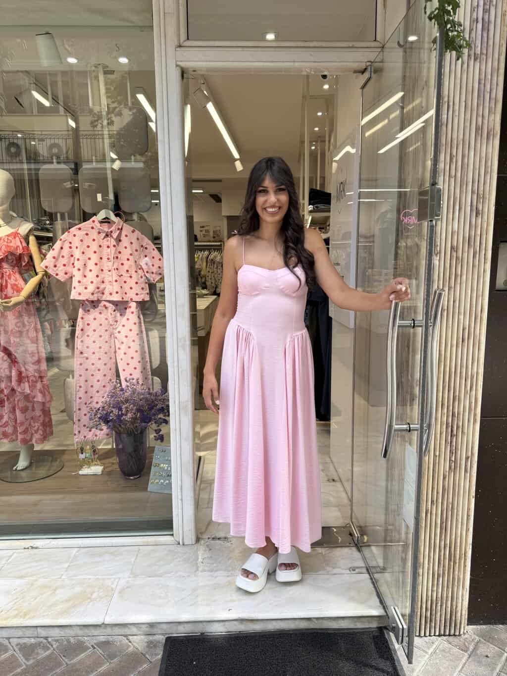 Φόρεμα με cups