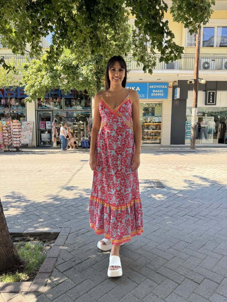Φόρεμα cut out maxi. 
