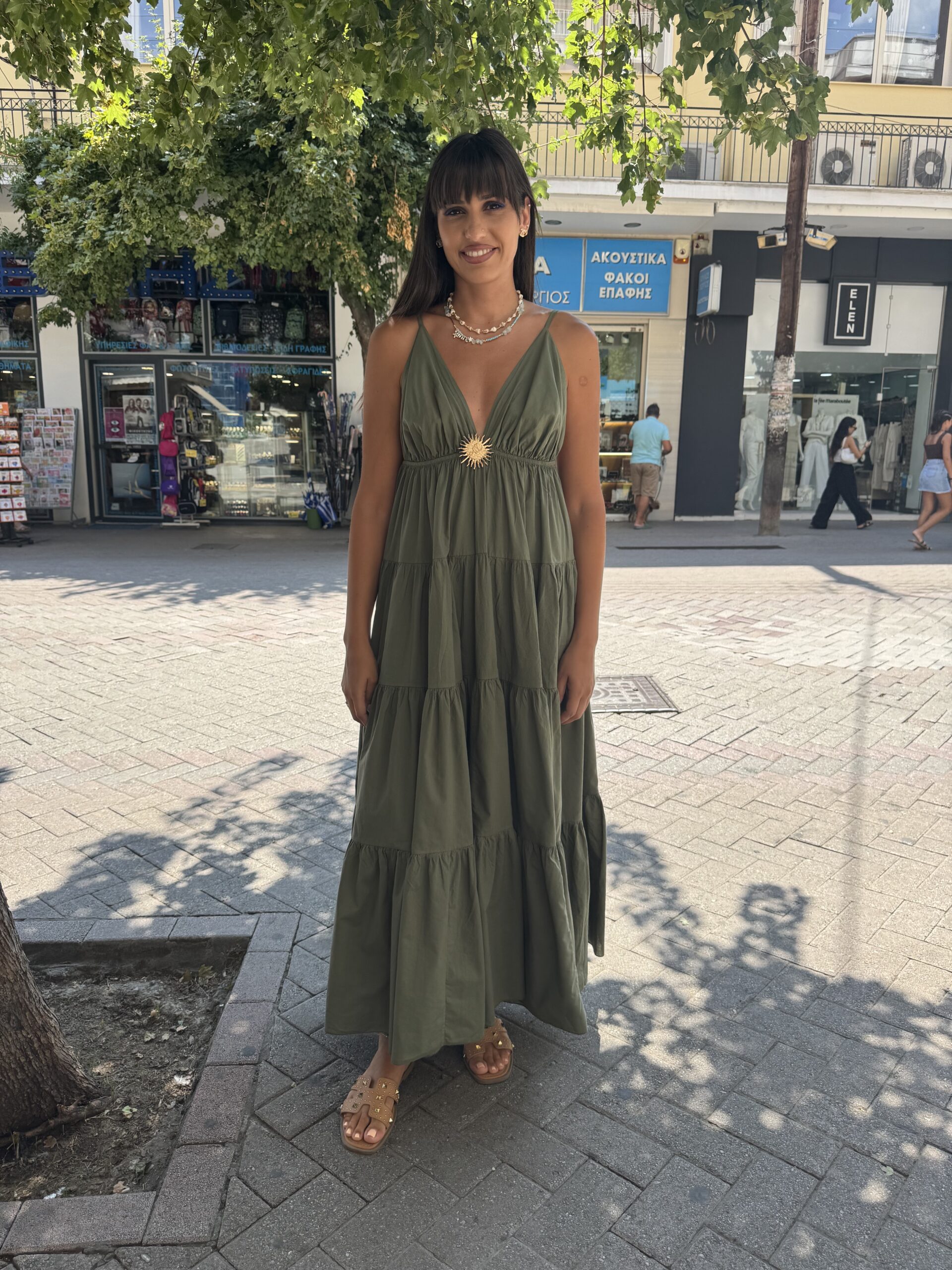 Φόρεμα μάξι με καρφίτσα