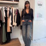 Μπλούζα με cups στο στήθος