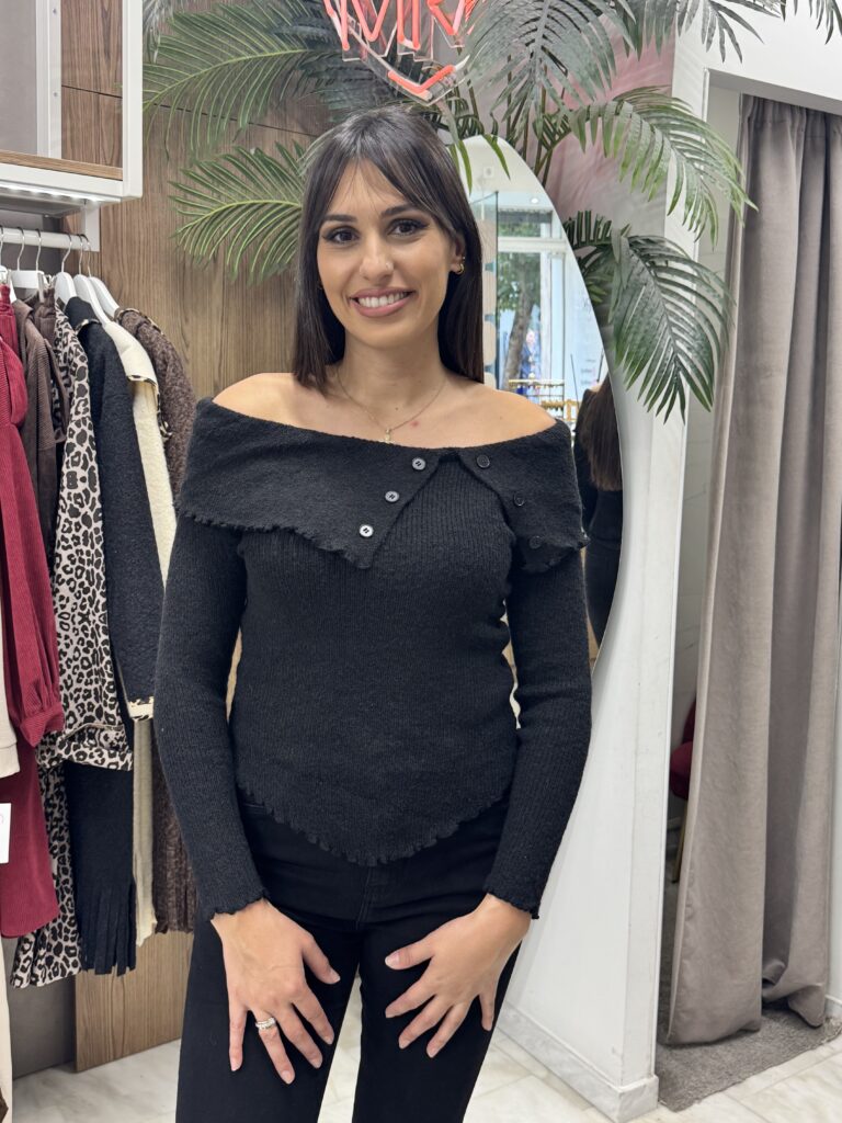 Μπλούζα με ανοιχτούς ώμους