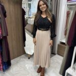 Φούστα πλισέ μονόχρωμη