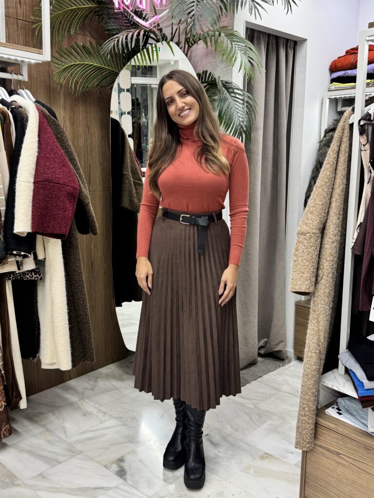 Φούστα πλισέ σουέτ