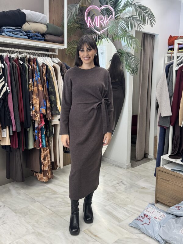 Φόρεμα ντραπέ