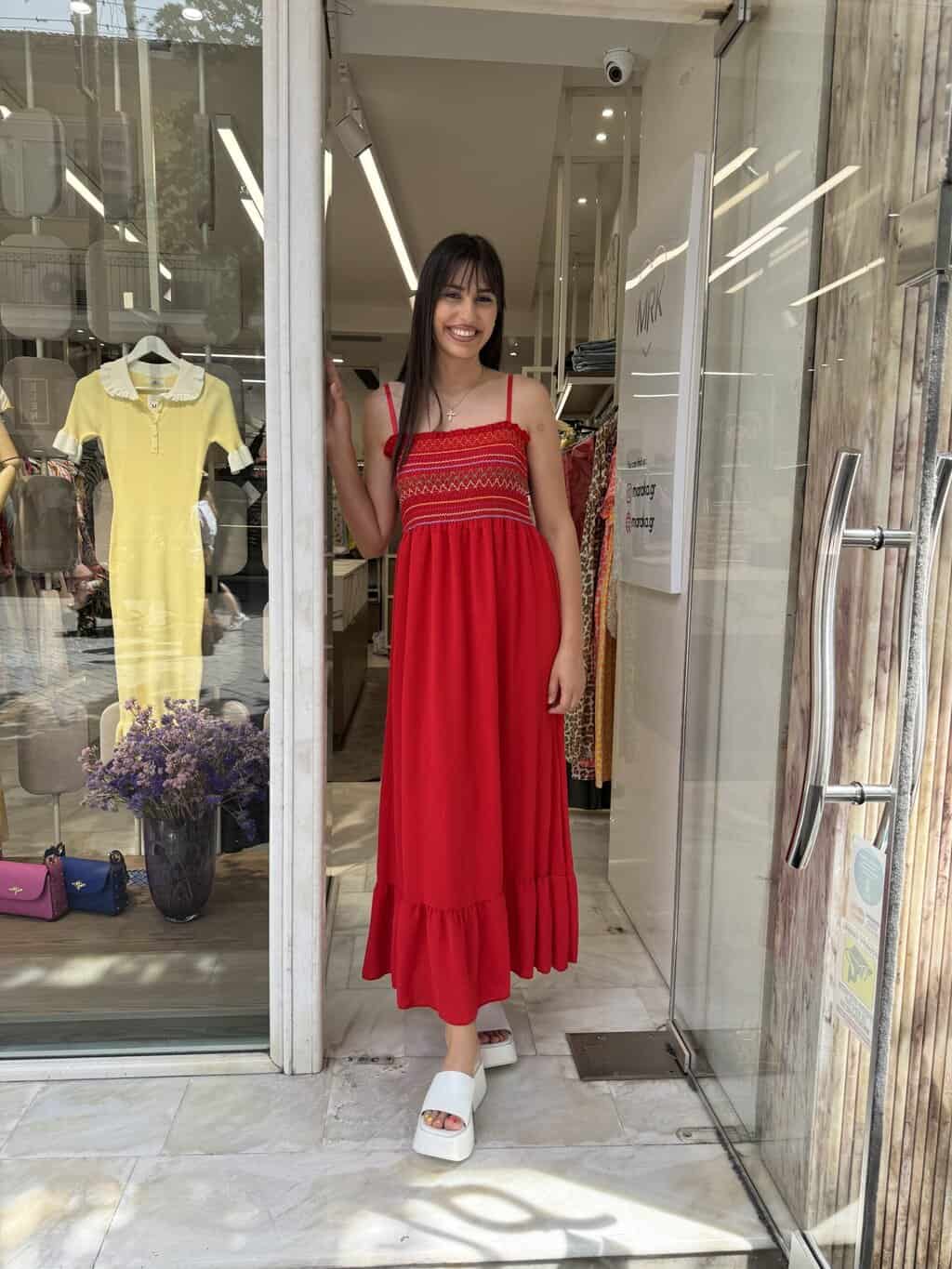 Φόρεμα με σφηκοφωλιά