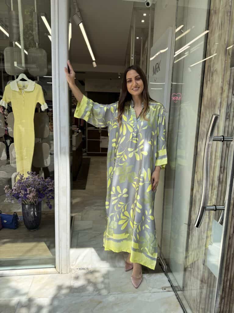 Καφτάνι saten με 'V' λαιμόκοψη