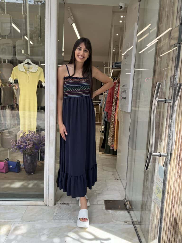 Φόρεμα με σφηκοφωλιά