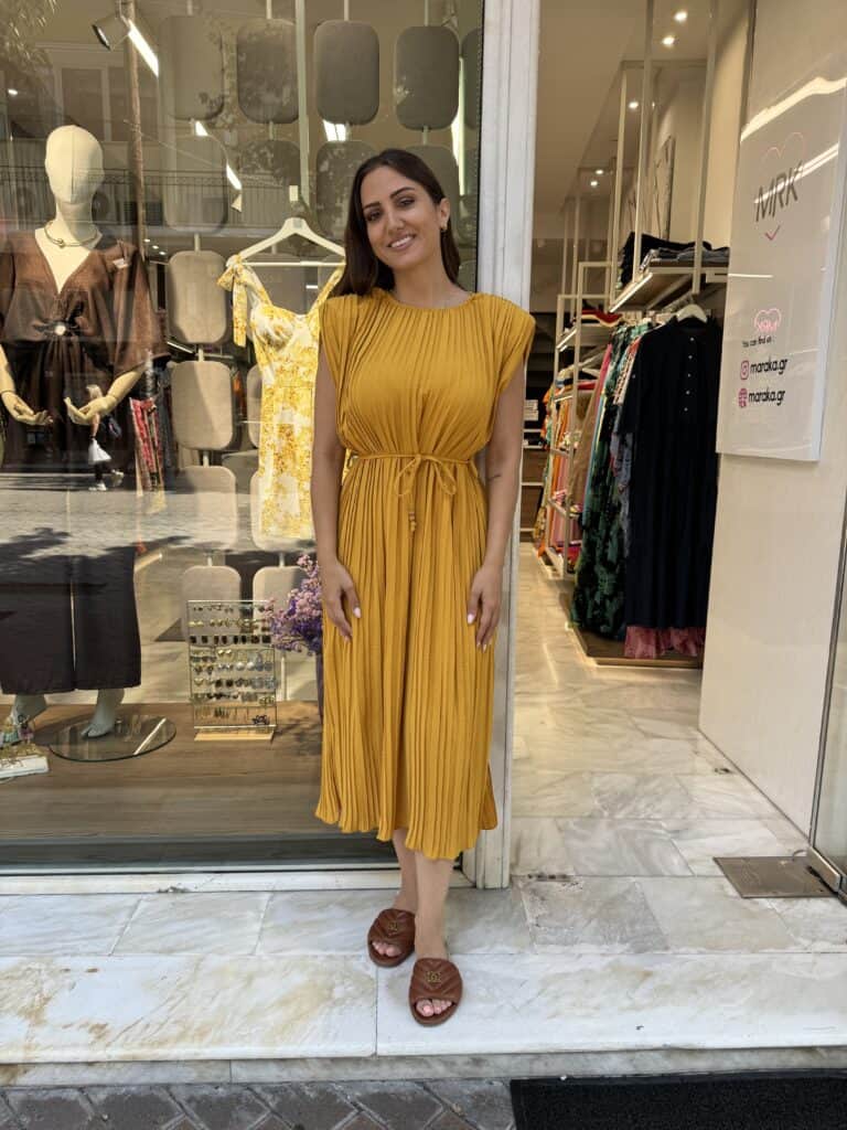 Φόρεμα αμάνικο με Βάτα