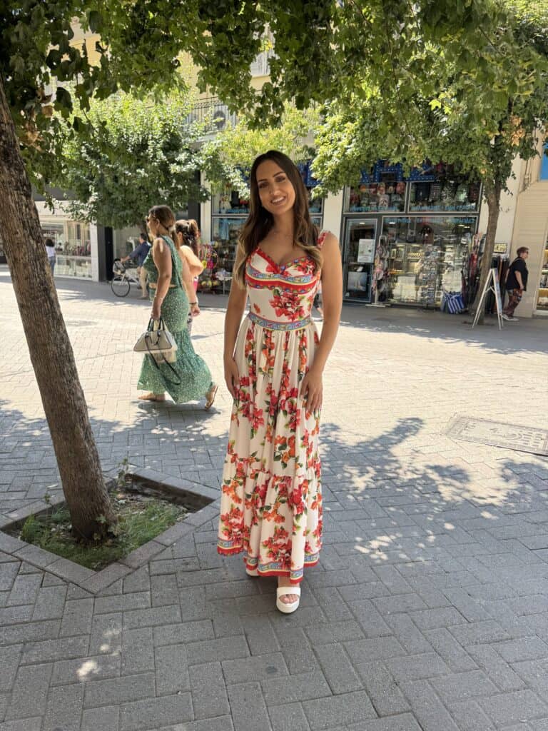 Φόρεμα  maxi με λουλούδια και cups