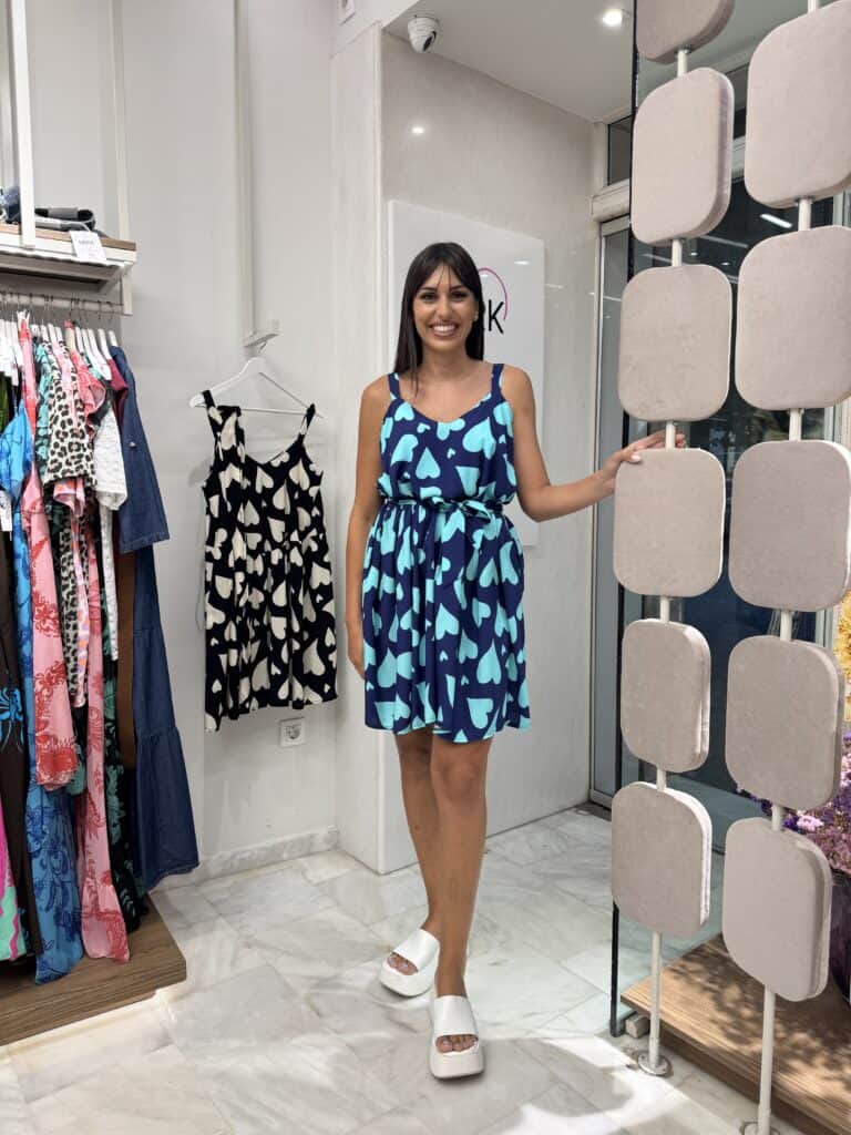 Φόρεμα κοντό με καρδούλες