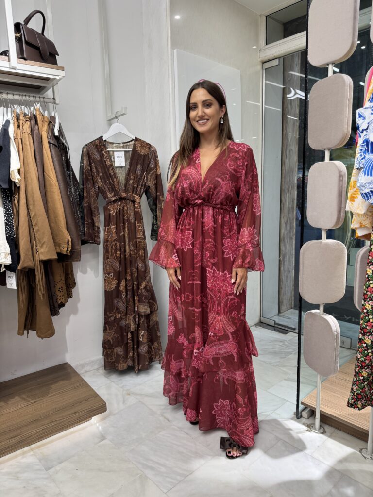 Φόρεμα με δέσιμο στο στήθος