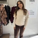 Μπλούζα με μανίκι δαντέλα