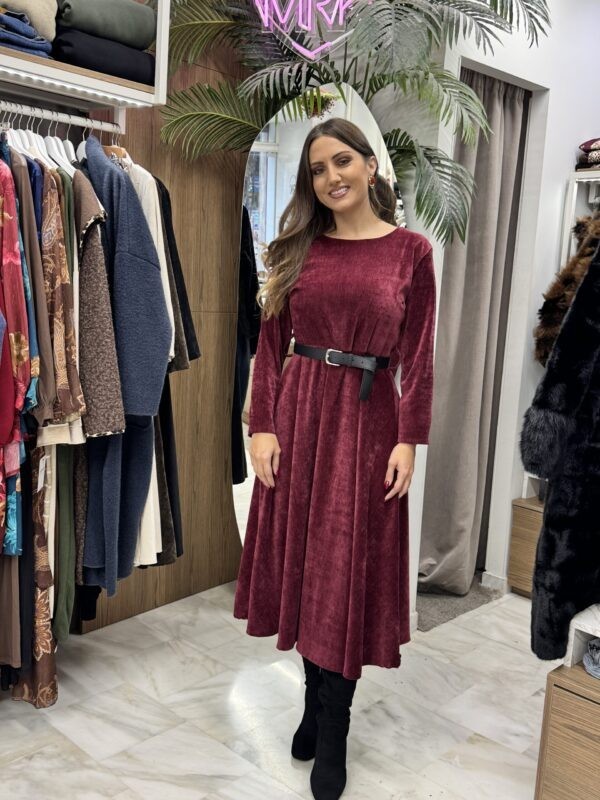 Φόρεμα βελούδινο με ζώνη